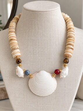 New MAYAMAR natural Shell and genuine stone necklace - seashell cove necklace
